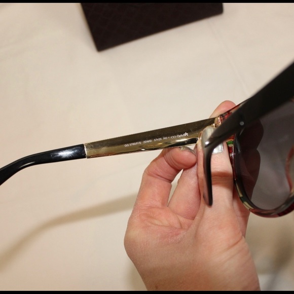 Gucci Sunglasses - Picture 3 of 8